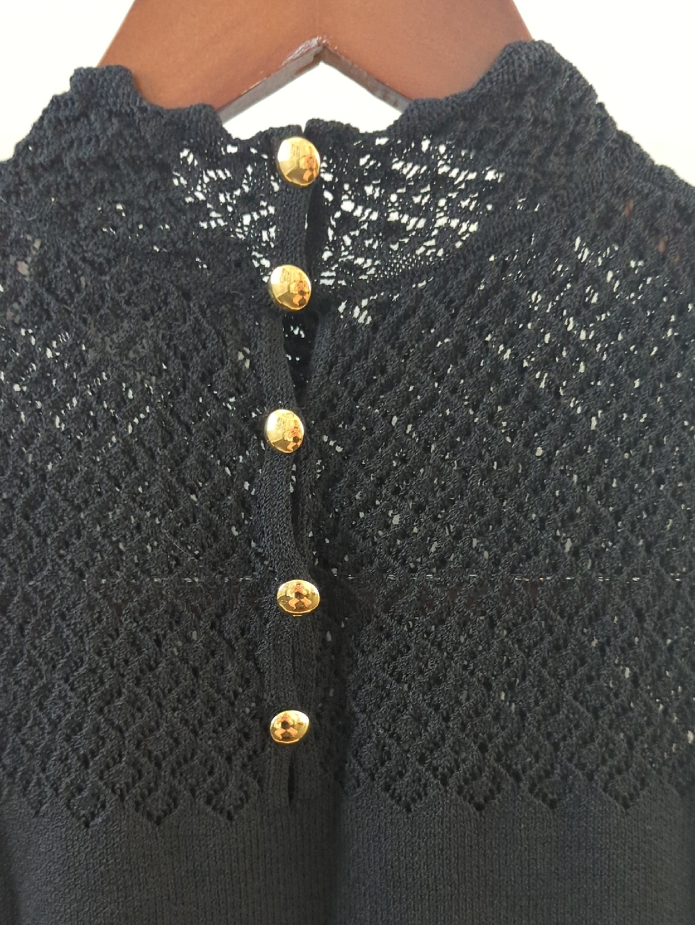 St. John Collection Black Santana Knit Sleeveless Crochet Shell Top Gold Buttons - Picture 6 of 8